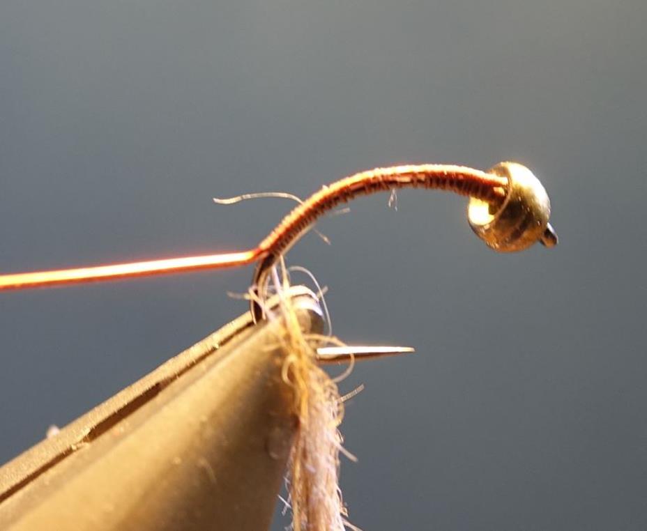 Nymphe bille dubbing lièvre hare fly tying mouche eclosion