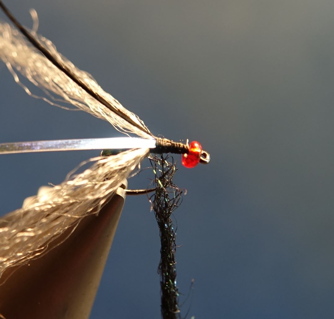 mouche bleue shit fly tying montage eclosion