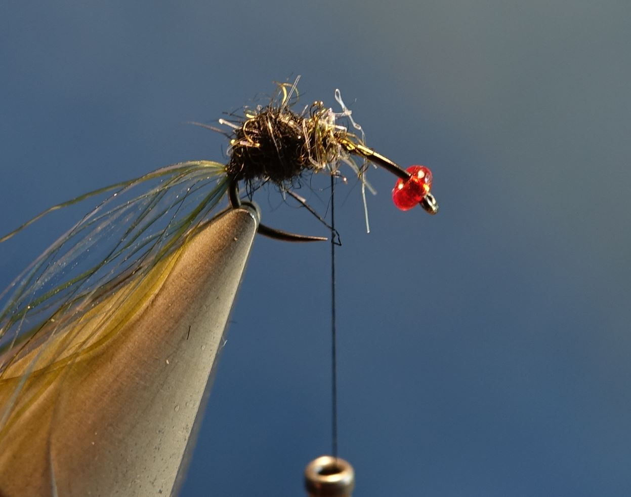 mouche bleue shit fly tying montage eclosion