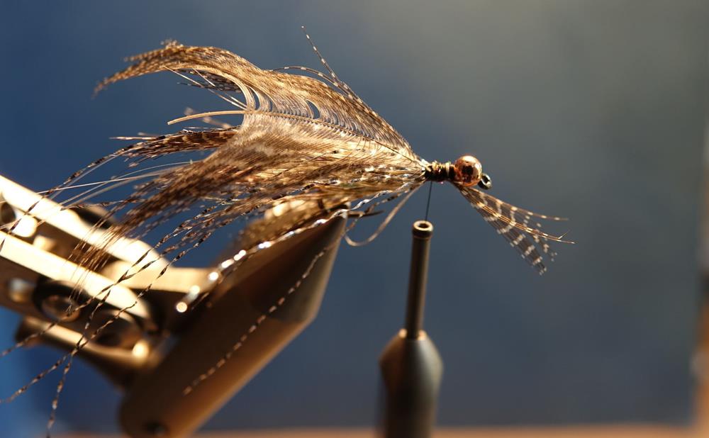 Streamer vairon flashabou rainbow mouche fly tying eclosion