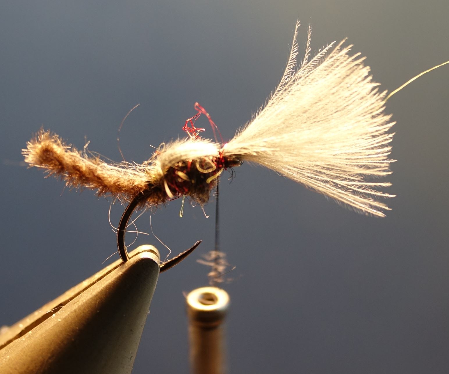 Chironome microchenille CDC dubbing mouche fly tying eclosion