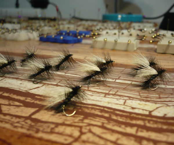 Stimulator mouche reservoir fly tying flyting eclosion