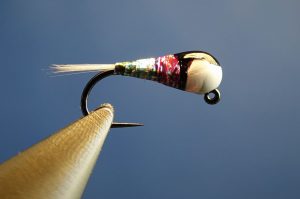 grayling ombre perdigon nymphe nymph mouche fly tying blanc white Eclosion