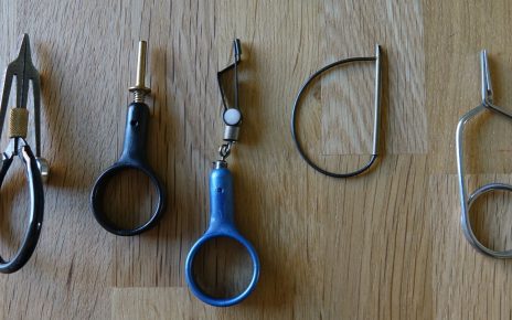 Pince a hackle
