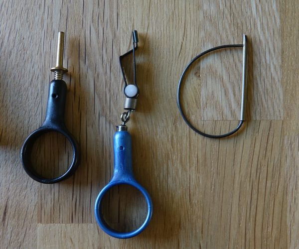 Pince a hackle