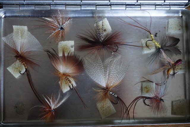 Boite mouche 1