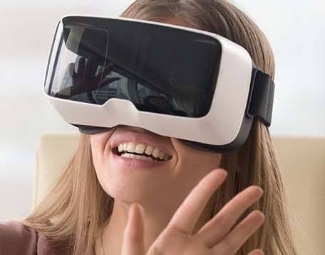 casque-réalité-virtuelle-d-1
