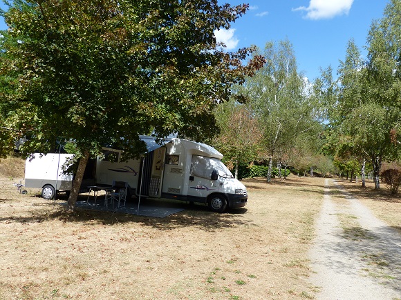 P1000635_Dordogne_Argentat_Red