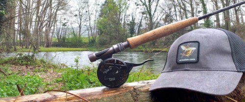 Fulgor et casquette Éclosion, au bord de l'Ariège