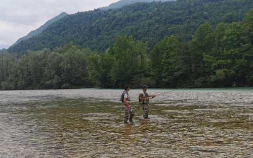 SLOVENIE - rivières ouest - pêcheurs 7
